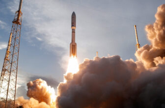 Amazon in talks to buy $9bn satellite group Globalstar in bid to rival Elon Musk’s Starlink