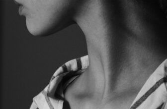 Does My Neck Really Need Its Own Skin-Care Routine?
